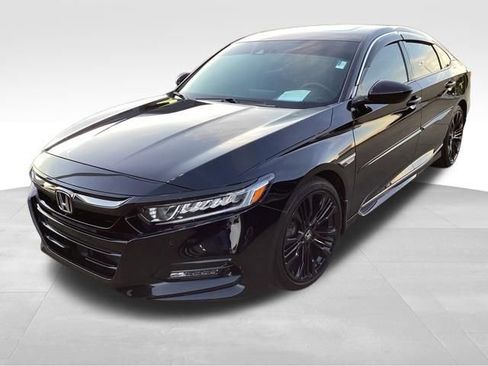 Used 2019 Honda Accord Sport image 1