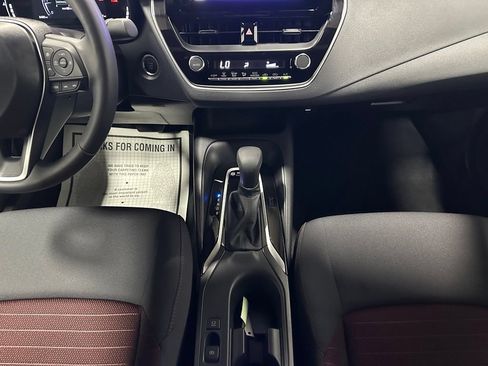 Used 2026 Toyota Corolla SE FWD image 37