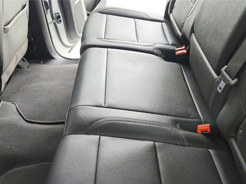 Used 2025 GMC Sierra 1500 SLT AWD/4WD image 17