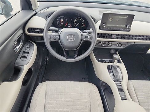 Used 2025 Honda HR-V LX image 7