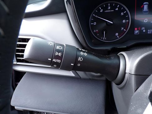 Certified 2025 Subaru Outback Premium image 20