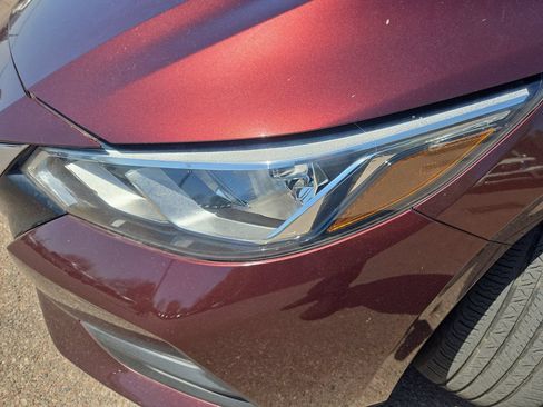 Used 2020 Nissan Sentra SV FWD image 17