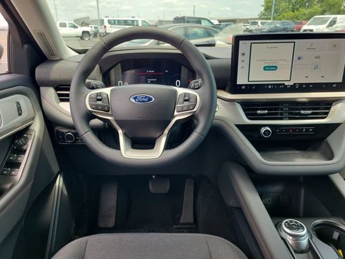 New 2026 Ford Explorer Active AWD/4WD image 12
