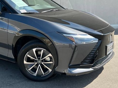Used 2024 Lexus RZ 300e Premium w/ Accessory Package (2T) FWD image 2