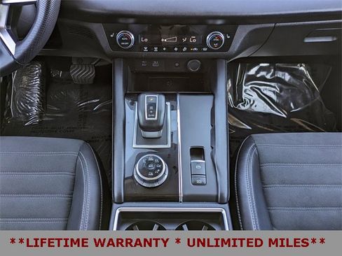 Used 2022 Mitsubishi Outlander SE image 21