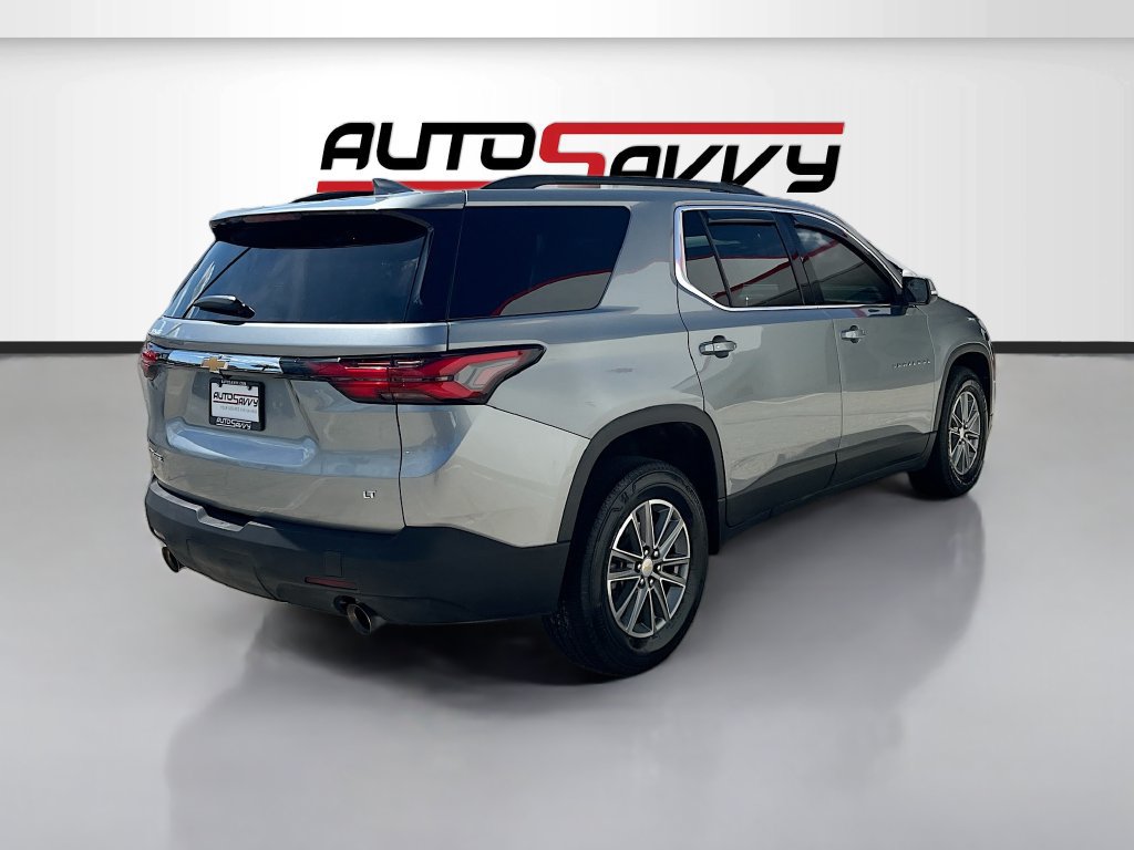 Used 2023 Chevrolet Traverse LT FWD image 7