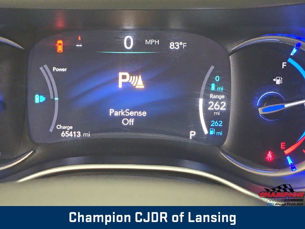 Used 2023 Chrysler Pacifica Touring-L FWD image 15