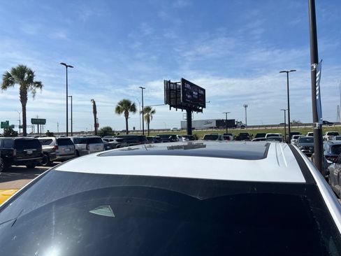 Used 2025 RAM 1500 Limited AWD/4WD image 9