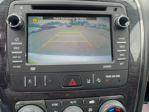 Used 2017 Buick Enclave Premium w/ Experience Buick Package FWD image 16