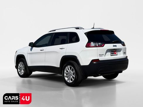 Used 2020 Jeep Cherokee Latitude w/ Cold Weather Group AWD/4WD image 5