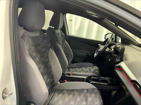 Used 2021 Volkswagen ID.4 Pro w/ ID.4 Protection Package image 11