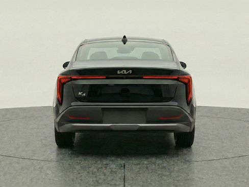 Used 2025 Kia K4 LXS image 7