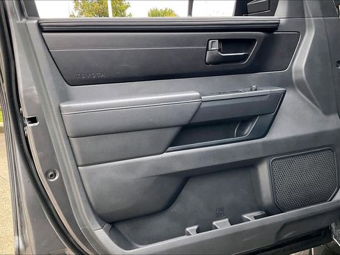 Used 2025 Toyota Tundra SR image 30