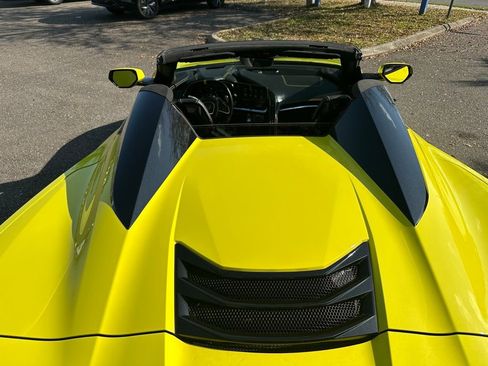 Used 2020 Chevrolet Corvette Stingray Premium Conv w/ 3LT Preferred Equipment Group RWD image 19