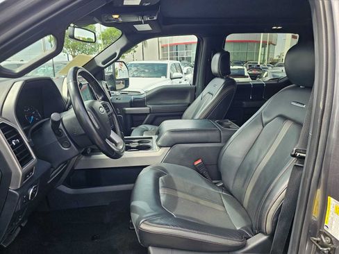 Used 2022 Ford F350 Platinum AWD/4WD image 20