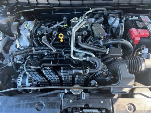 Used 2025 Nissan Altima 2.5 SV image 33