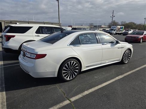 Used 2018 Lincoln Continental Black Label image 4