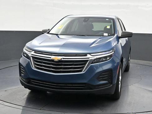 Used 2024 Chevrolet Equinox LS w/ Driver Confidence II Package FWD image 9
