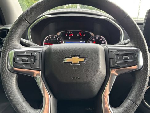 Used 2025 Chevrolet Blazer LT FWD image 24