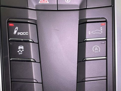 Used 2017 Porsche 911 Turbo image 27