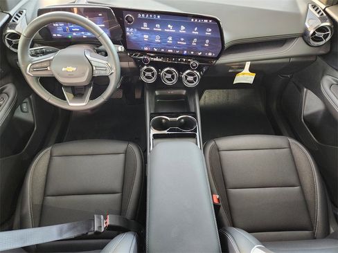 New 2025 Chevrolet Blazer EV LT image 17