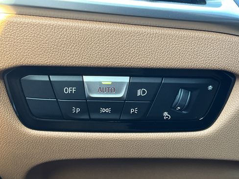 New 2026 BMW 330i Sedan w/ M Sport Package image 15