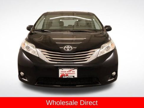 Used 2016 Toyota Sienna XLE image 6