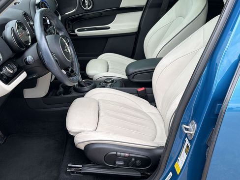 Used 2019 MINI Cooper Countryman S w/ Driver Assistance Package FWD image 5