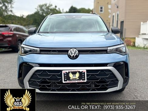 Used 2025 Volkswagen Taos S FWD image 2