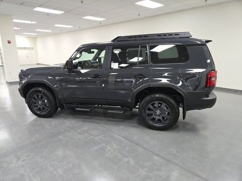 New 2026 Toyota Land Cruiser Base image 3