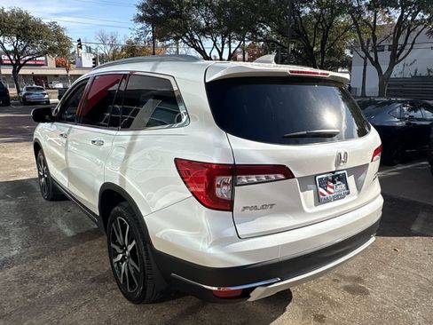 Used 2019 Honda Pilot Elite image 4