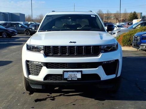 New 2026 Jeep Grand Cherokee L Limited w/ Limited Altitude Package AWD/4WD image 24