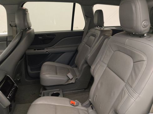 Used 2020 Lincoln Aviator Reserve w/ Class IV Trailer Tow Package image 18