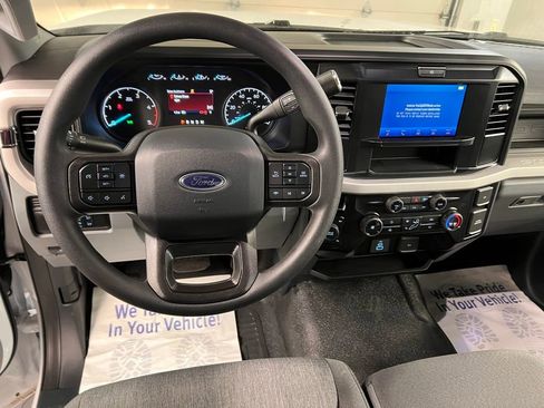 New 2025 Ford F550 4x4 Regular Cab Super Duty image 8