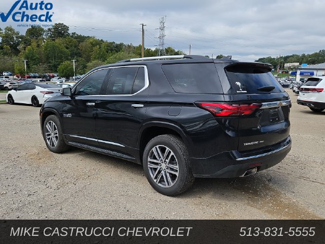 Used 2022 Chevrolet Traverse High Country w/ LPO, 'HIT The Road' Package AWD/4WD image 3
