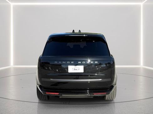 New 2025 Land Rover Range Rover Long Wheelbase SE image 4
