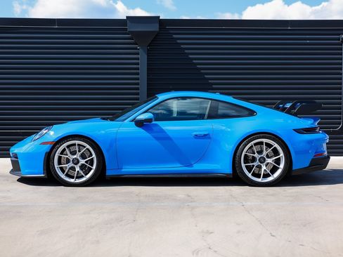 Certified 2022 Porsche 911 GT3 image 2