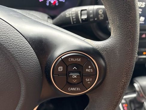 Used 2020 Kia Soul LX image 15