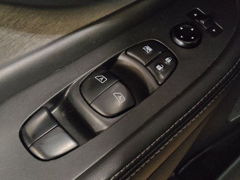 Used 2020 Nissan Murano SV image 27