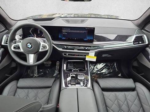 New 2027 BMW X7 xDrive40i w/ M Sport Package AWD/4WD image 15