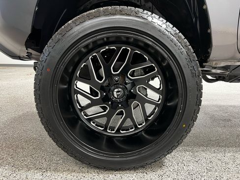 Used 2020 Toyota Tacoma SR image 10