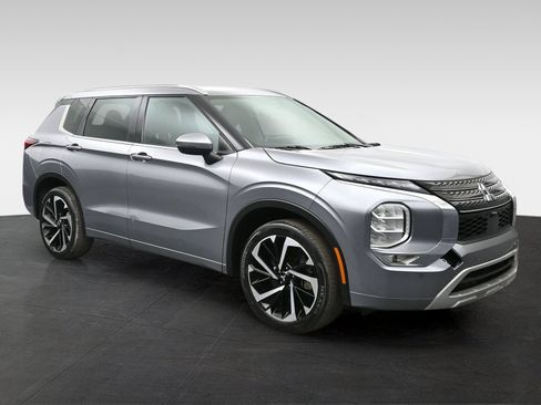 Used 2022 Mitsubishi Outlander SEL FWD image 6