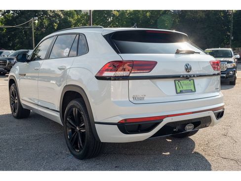 Used 2023 Volkswagen Atlas Cross Sport SEL R-Line AWD/4WD image 6