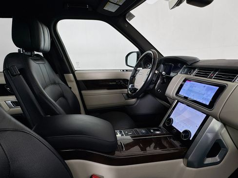 Used 2019 Land Rover Range Rover HSE image 28