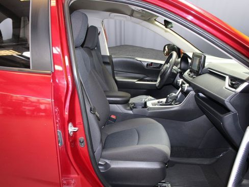Used 2020 Toyota RAV4 LE w/ All Weather Liner Package AWD/4WD image 41