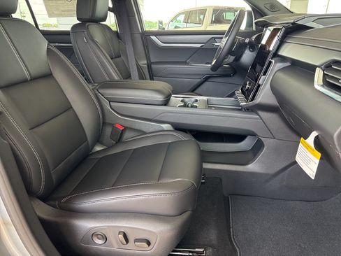 New 2026 GMC Acadia Elevation w/ Black Edition FWD image 22