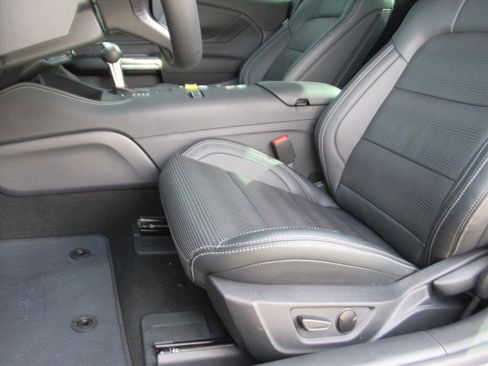 Used 2025 Ford Mustang GT Premium image 16