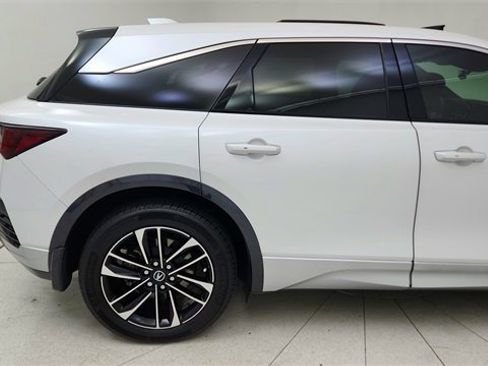 Used 2024 Acura ZDX A-Spec image 12