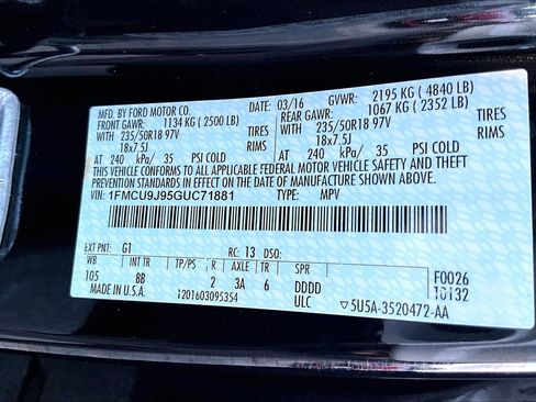 Used 2016 Ford Escape Titanium image 30