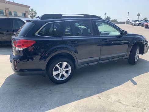 Used 2014 Subaru Outback 2.5i Premium AWD/4WD image 7